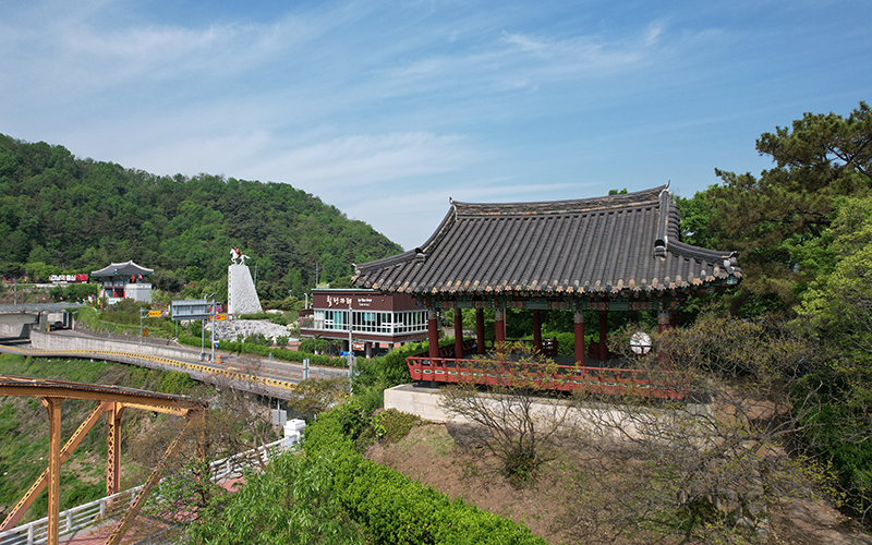 정암루(솥바위)